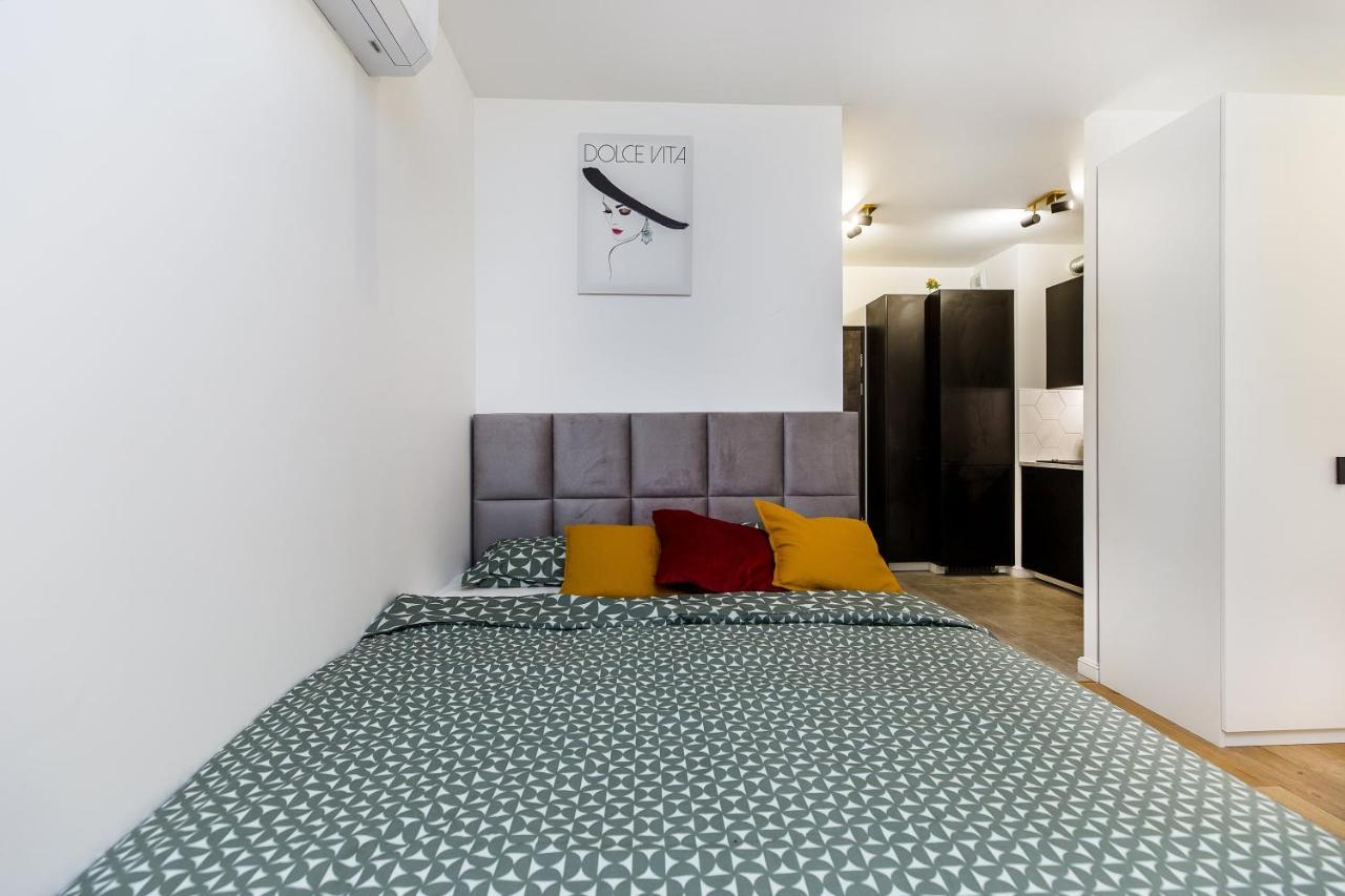 Ferienwohnung Cloud9 - Barska 69 Krakau Exterior foto
