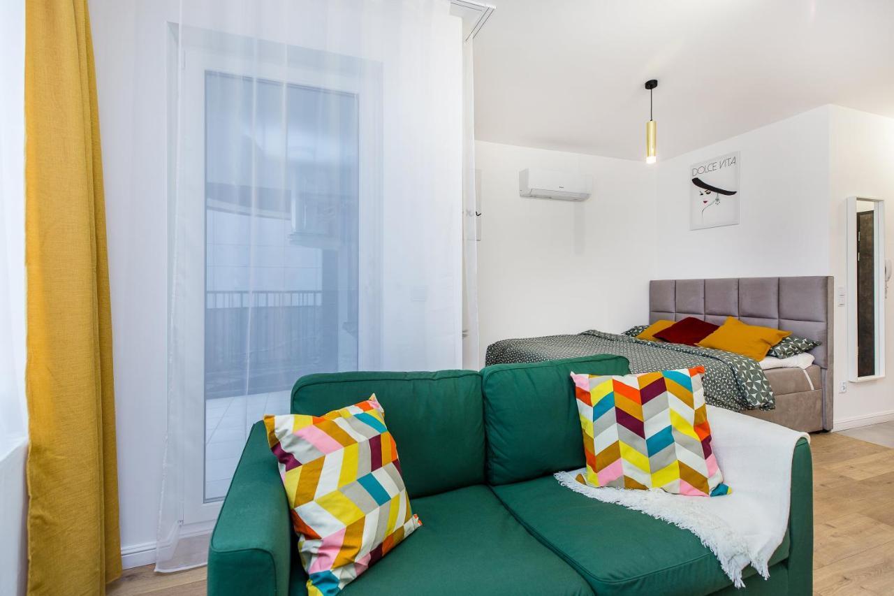Ferienwohnung Cloud9 - Barska 69 Krakau Exterior foto