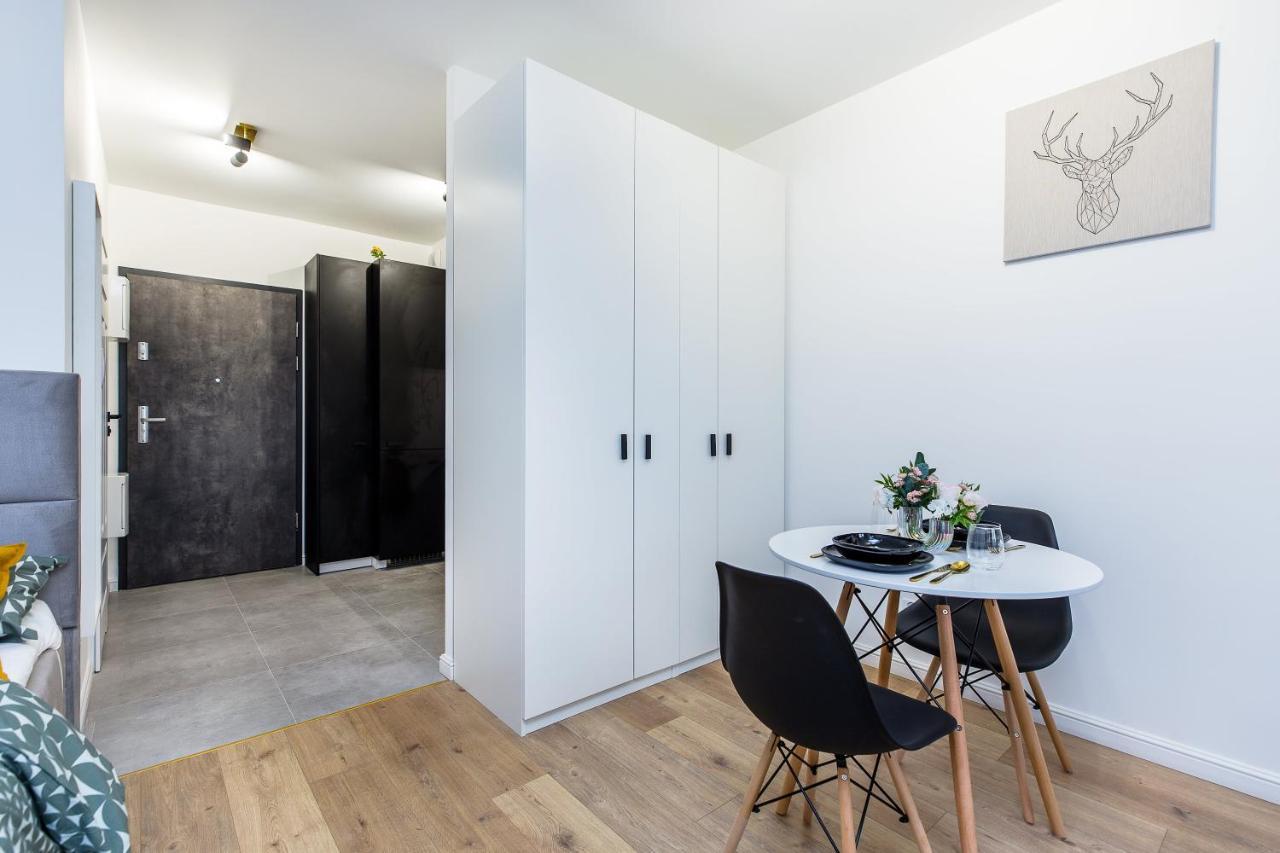 Ferienwohnung Cloud9 - Barska 69 Krakau Exterior foto