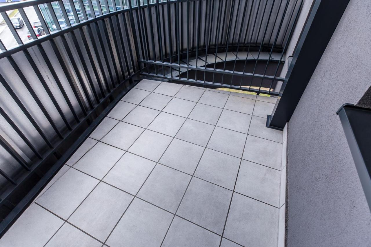 Ferienwohnung Cloud9 - Barska 69 Krakau Exterior foto